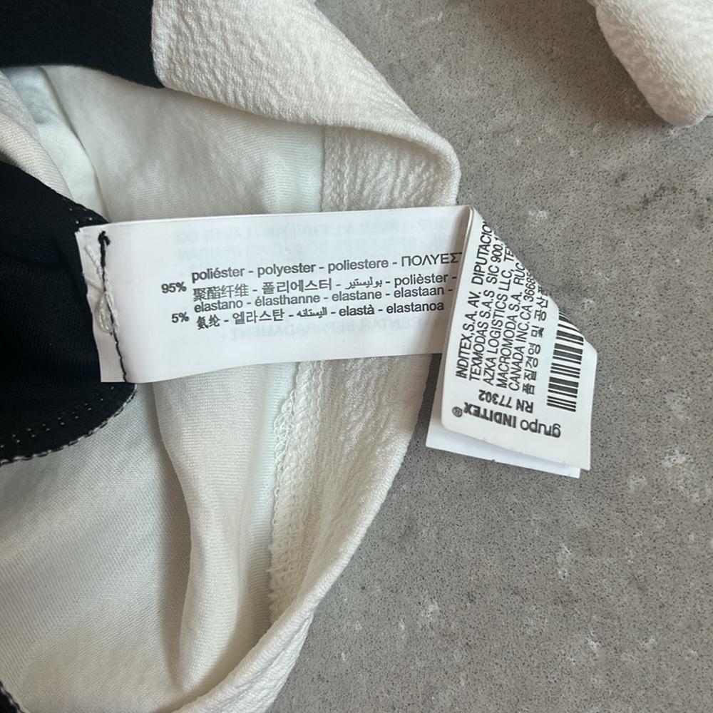 Zara Mock Neck Colorblock Black White Short Sleeve Shirt NWT Sz L polyeste as is - Picture 6 of 8